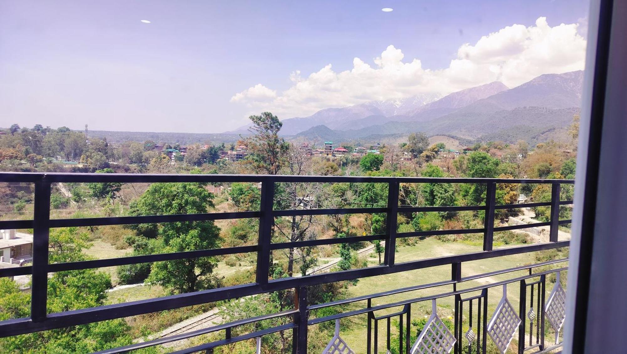 Hotel Binwa View Baijnath Ngoại thất bức ảnh